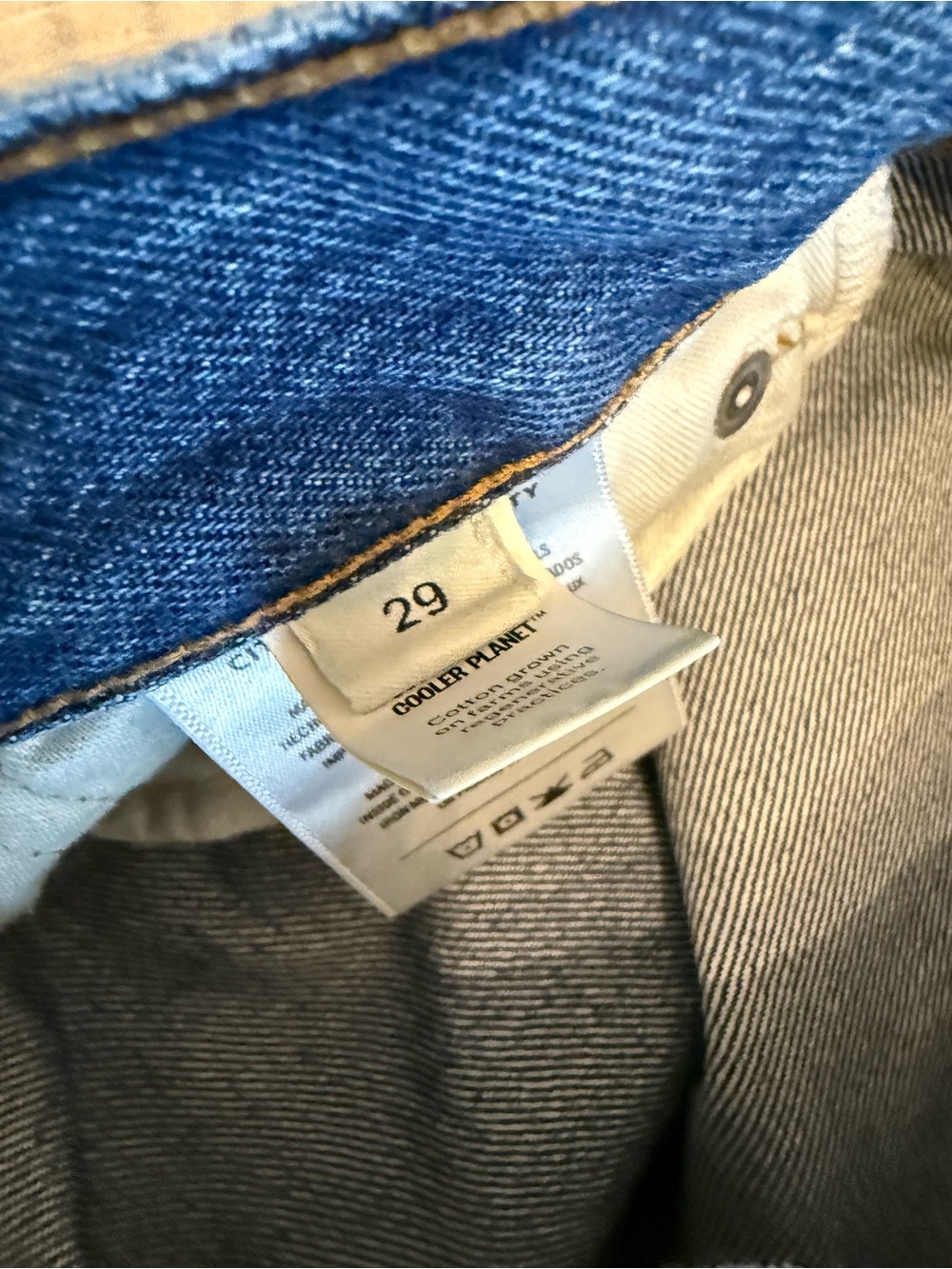Citizens of Humanity Ayla Cropped Raw Hem - Picture 5 of 6